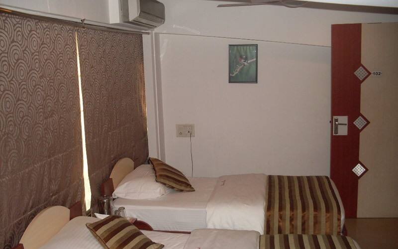 Serviced Apartments Near Goregaon, Mumbai 5